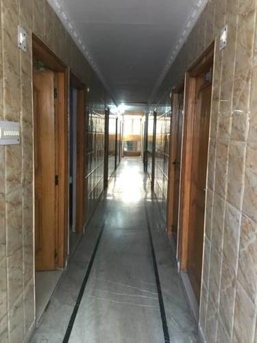 מיראט Hotel Grant Deluxe מראה חיצוני תמונה
