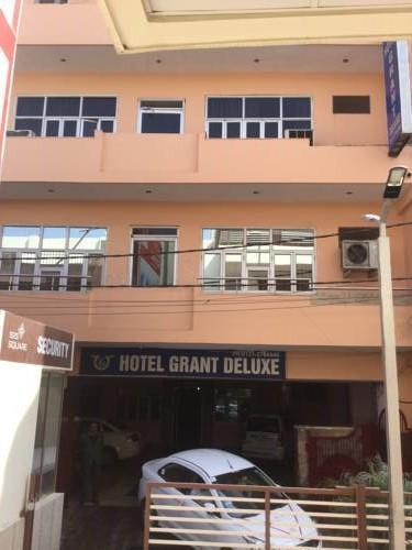 מיראט Hotel Grant Deluxe מראה חיצוני תמונה