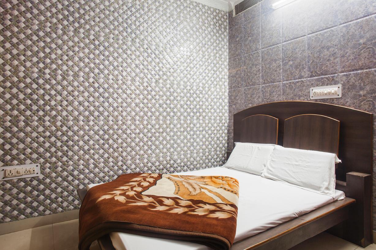 מיראט Hotel Grant Deluxe מראה חיצוני תמונה